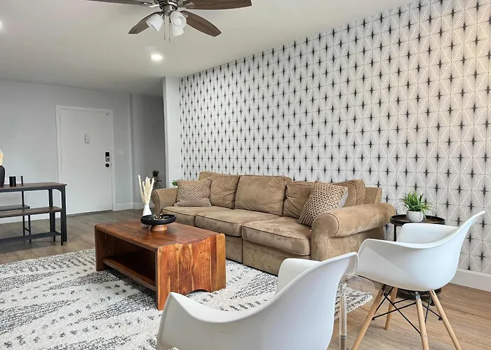 City View Newly Renovated 5 Beds With Free Parking Lm406